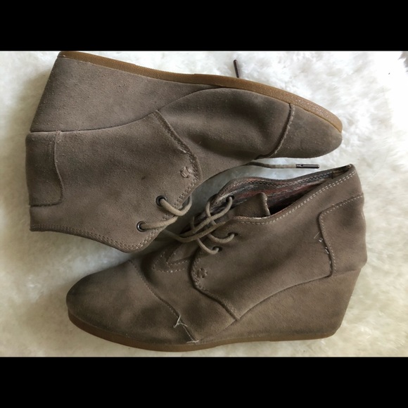TOMS brown wedge booties - Picture 6 of 6